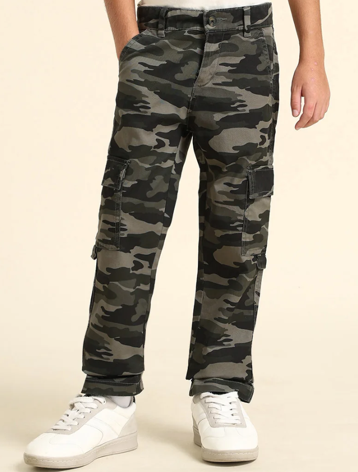 Boys Camouflage Printed Regular Fit Cargos